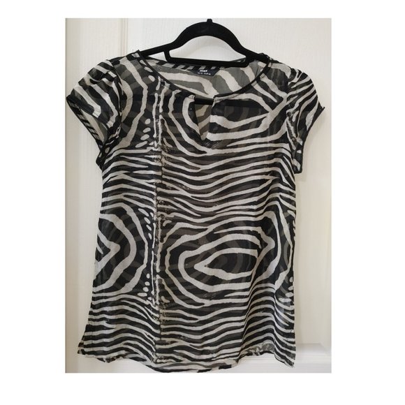 MAX ZEBRA PRINT SHEER BLOUSE WITH KEYHOLE DESIGN (US 8) - Picture 1 of 5